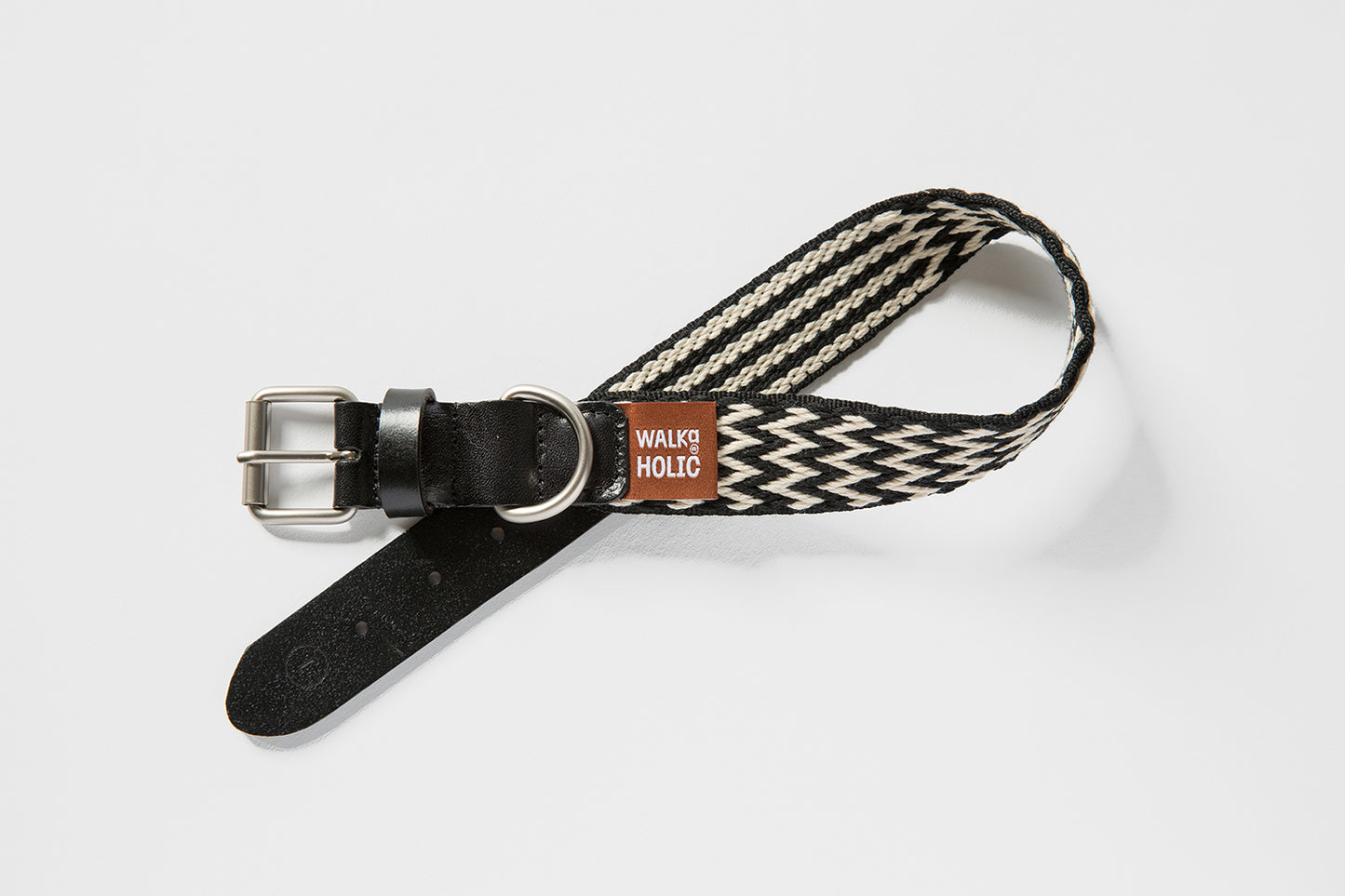 WALKaHOLIC FAMOUS (Black)